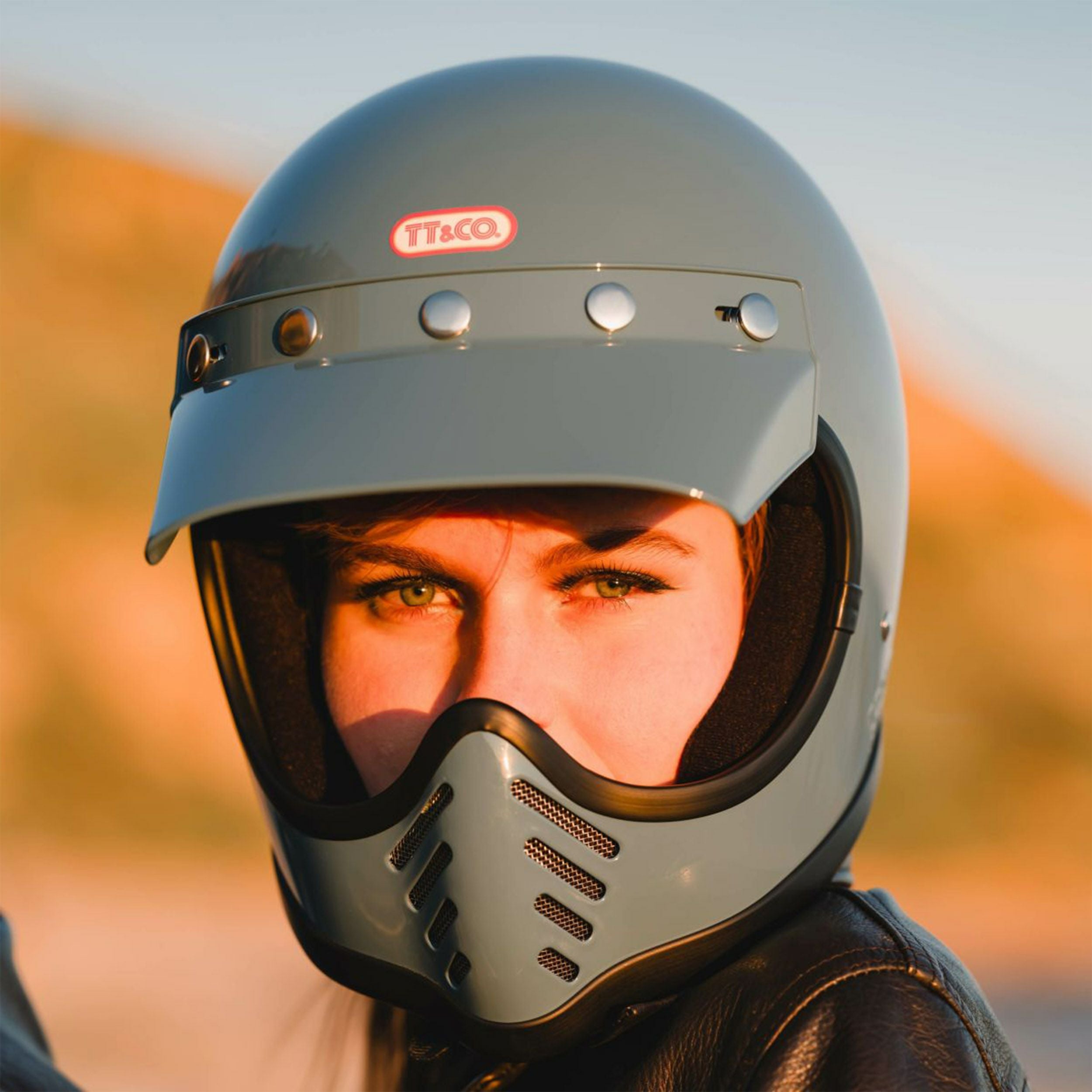 TT&CO モトモト3 motomoto3 ブラック TT&CO. MOTOMOTO3 SG/DOT STANDARD BLACK SMALL FULL FACE – TT AND CO