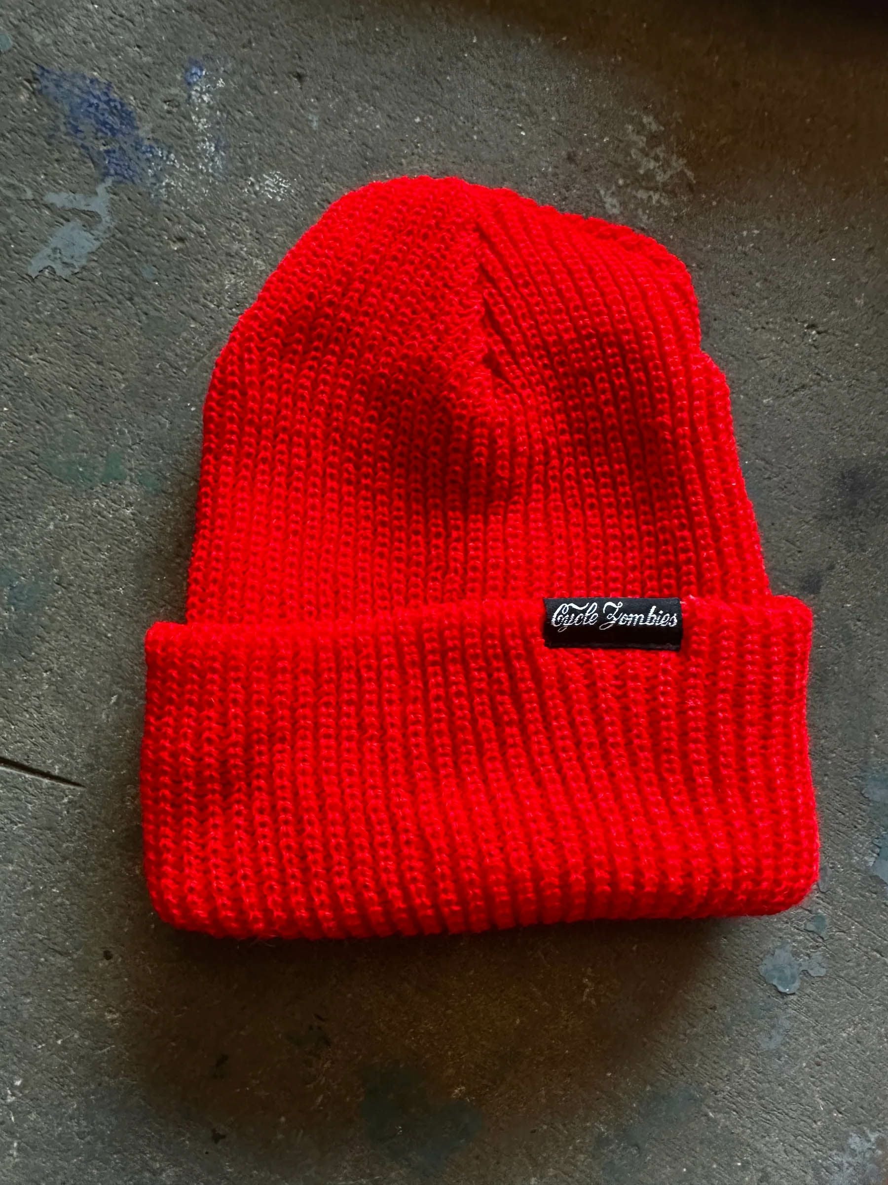 TT&CO. Script Label Beanie Red