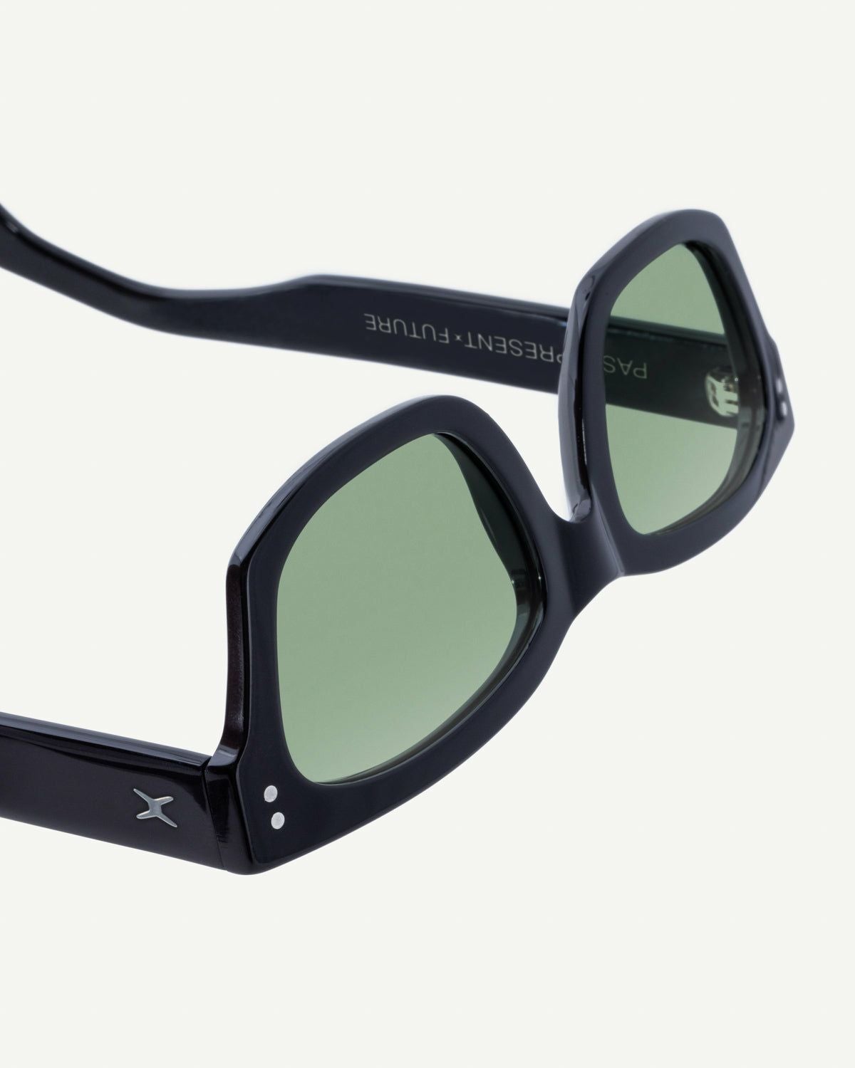 DECADE MILTON TORTOISE/GREEN